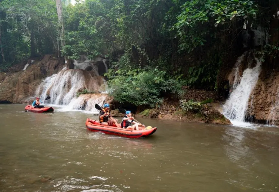 Kayaking near Cave Lodge – photo 6