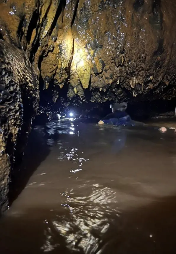Caving Trip 1: Three Caves and Walking Tour – photo 5